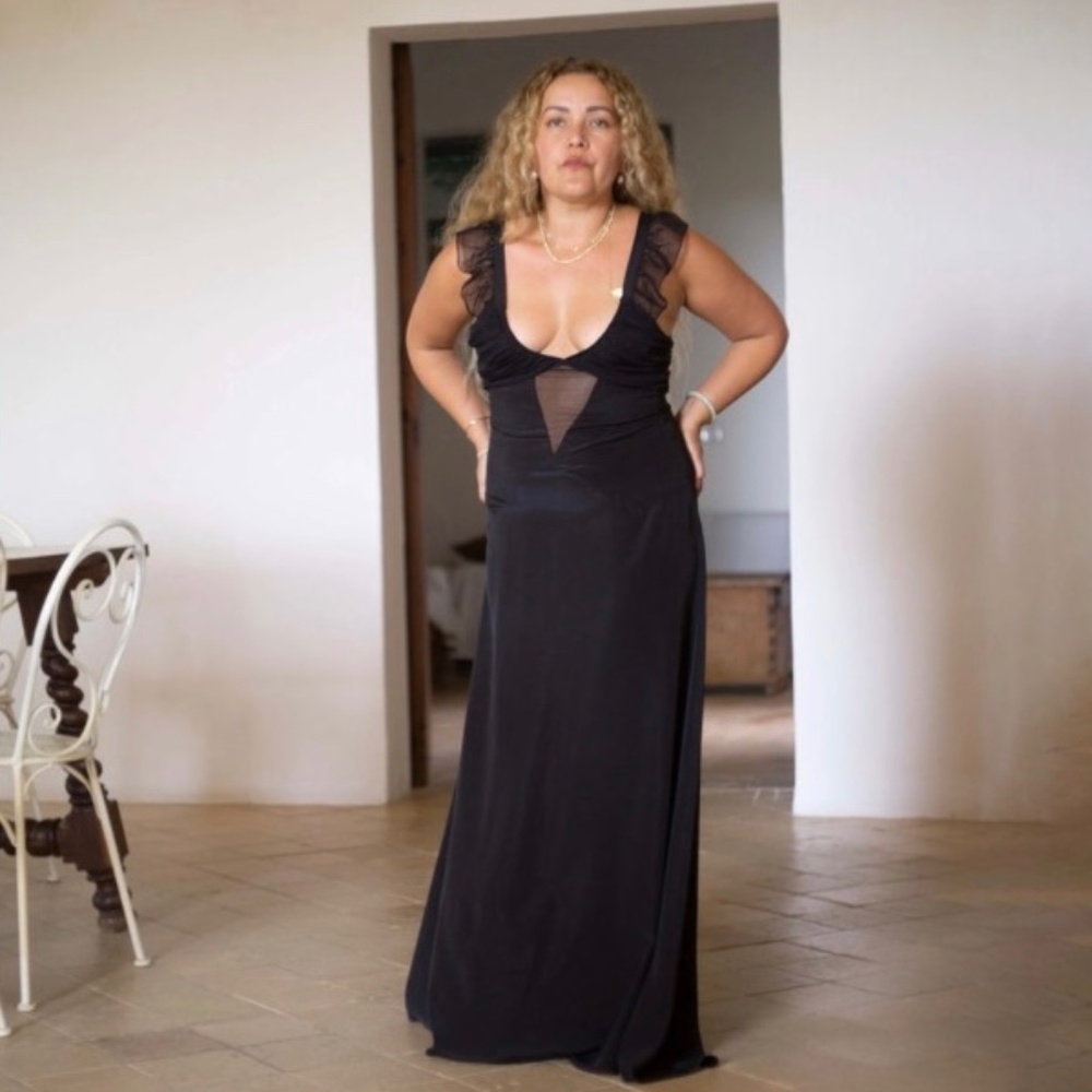 Beatrice Valenzuela, Baleares Dress